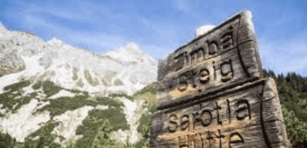 Outdoor Yoga und Wandern im Rätikon 2026