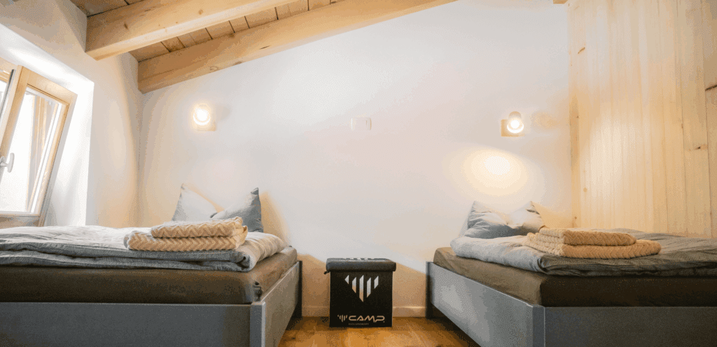 Yoga und Wandern in Istrien, Wandern Yoga Retreat Acro Yoga Vegan März 2026